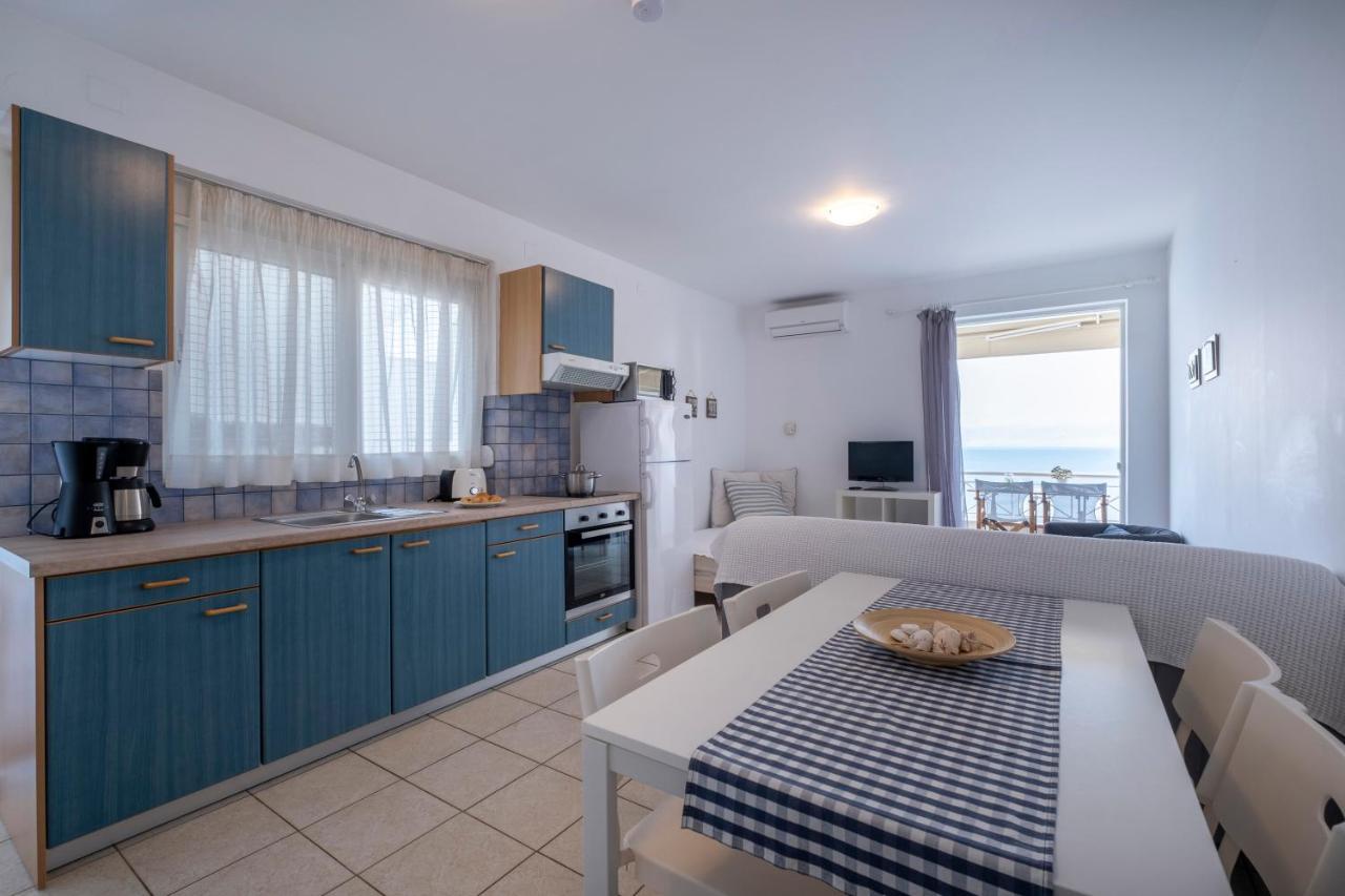 Meli Apartments & Villas Kiveri Ngoại thất bức ảnh