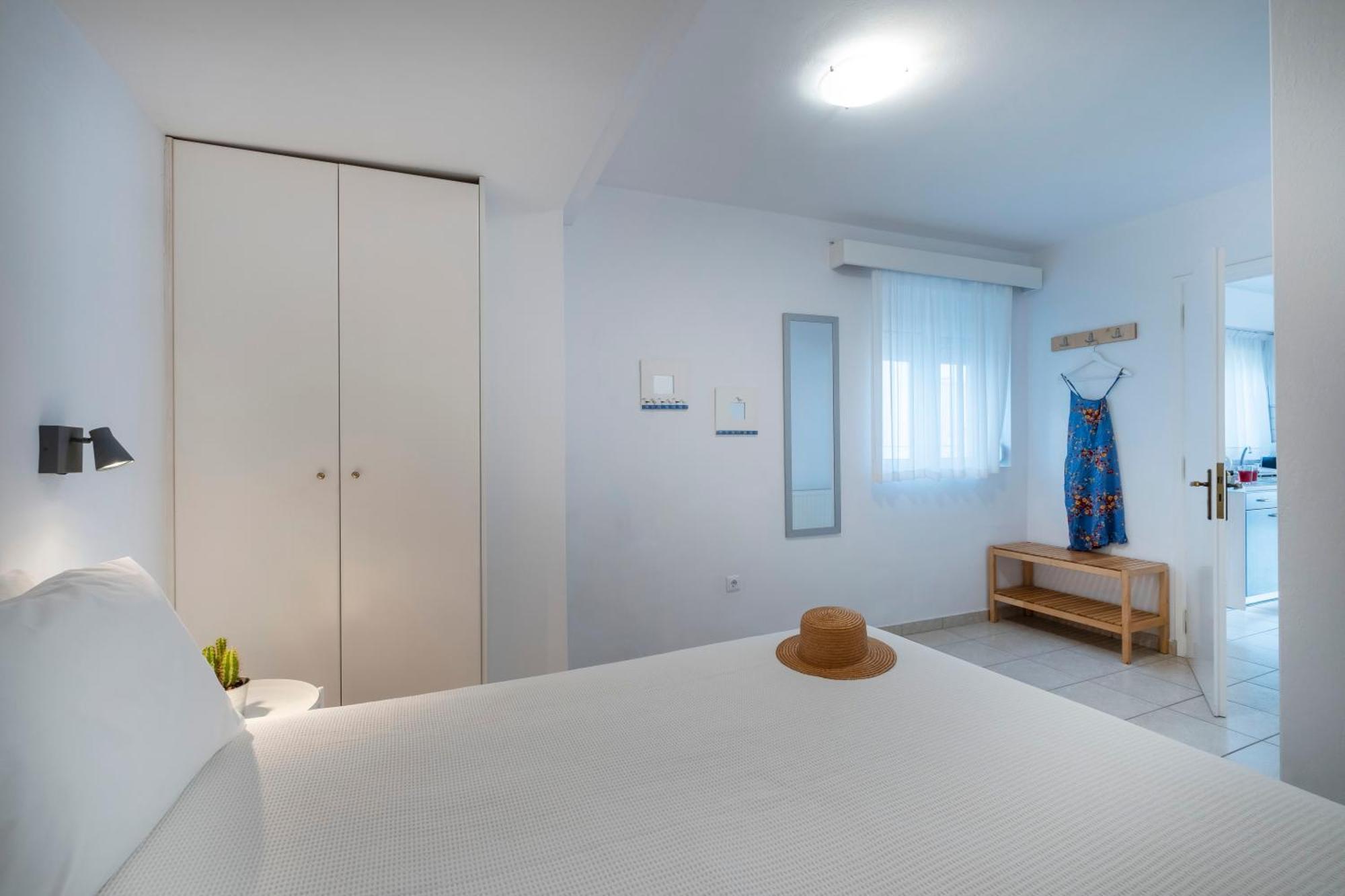 Meli Apartments & Villas Kiveri Ngoại thất bức ảnh